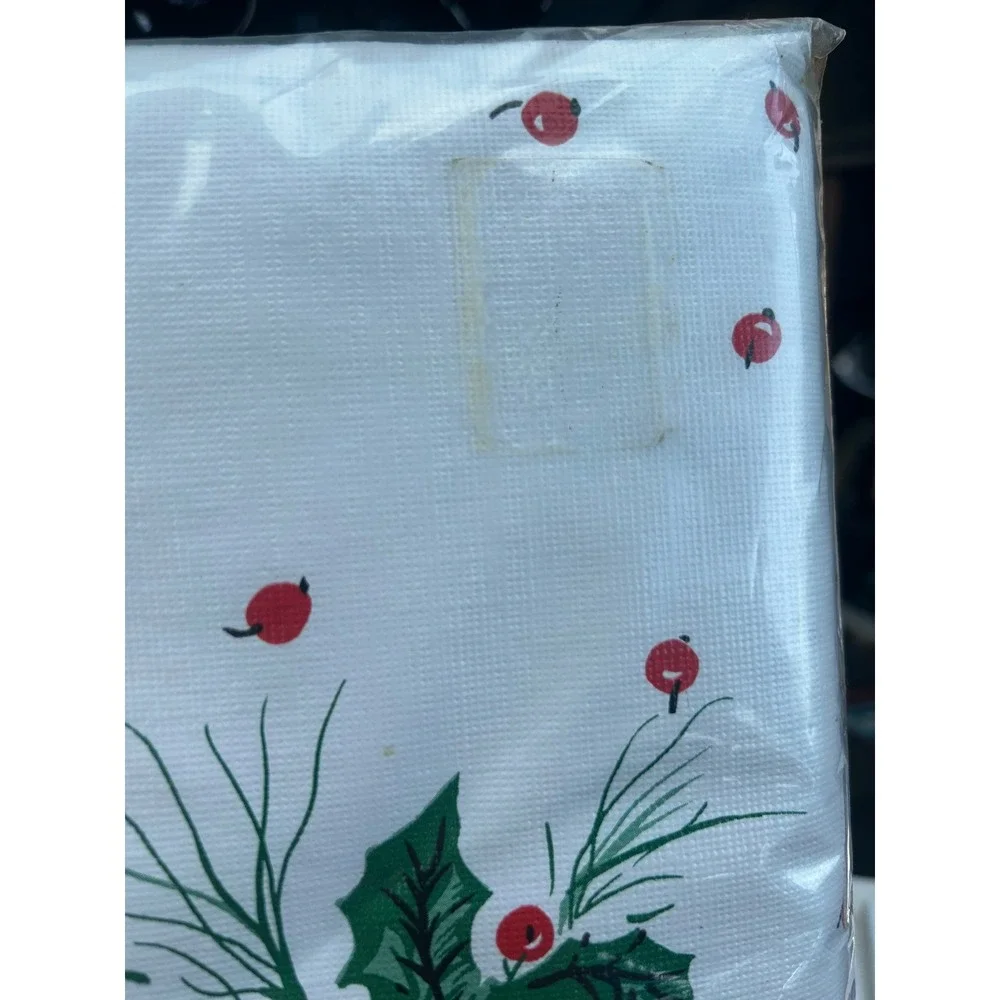 Vintage Revere Mills Christmas Tablecloth 52x70 Oblong Flannel Backed Vinyl New
